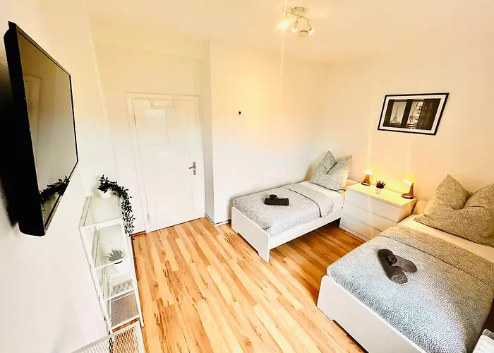 Lejlighed Business For Workers And Engineers: Fully Equipped And Furnished