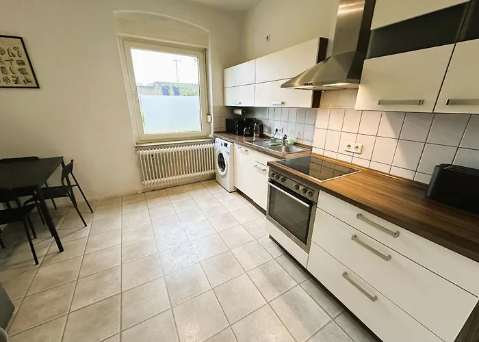 Business For Workers And Engineers: Fully Equipped And Furnished Lejlighed Osnabrück